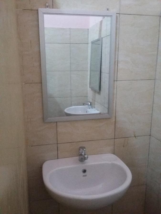 Centro Hostel Лабуан-Бахо Экстерьер фото